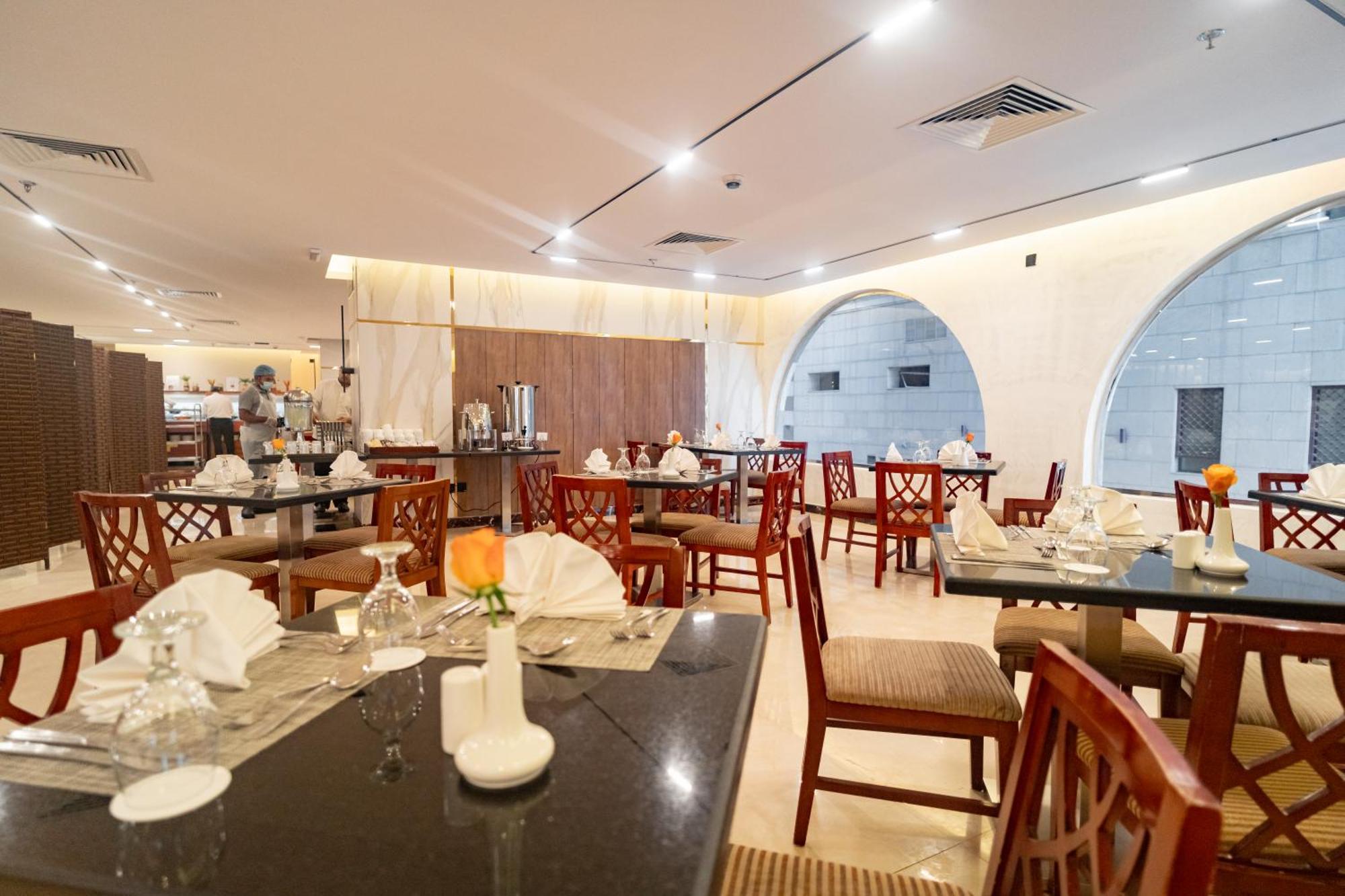 Hotel Emaar Elite Al Madina Hotel 3*